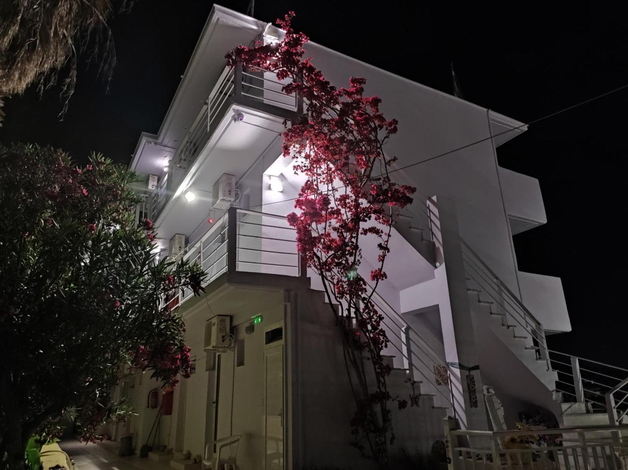 Yanna Studios & Apartments Tsilivi  Exterior photo