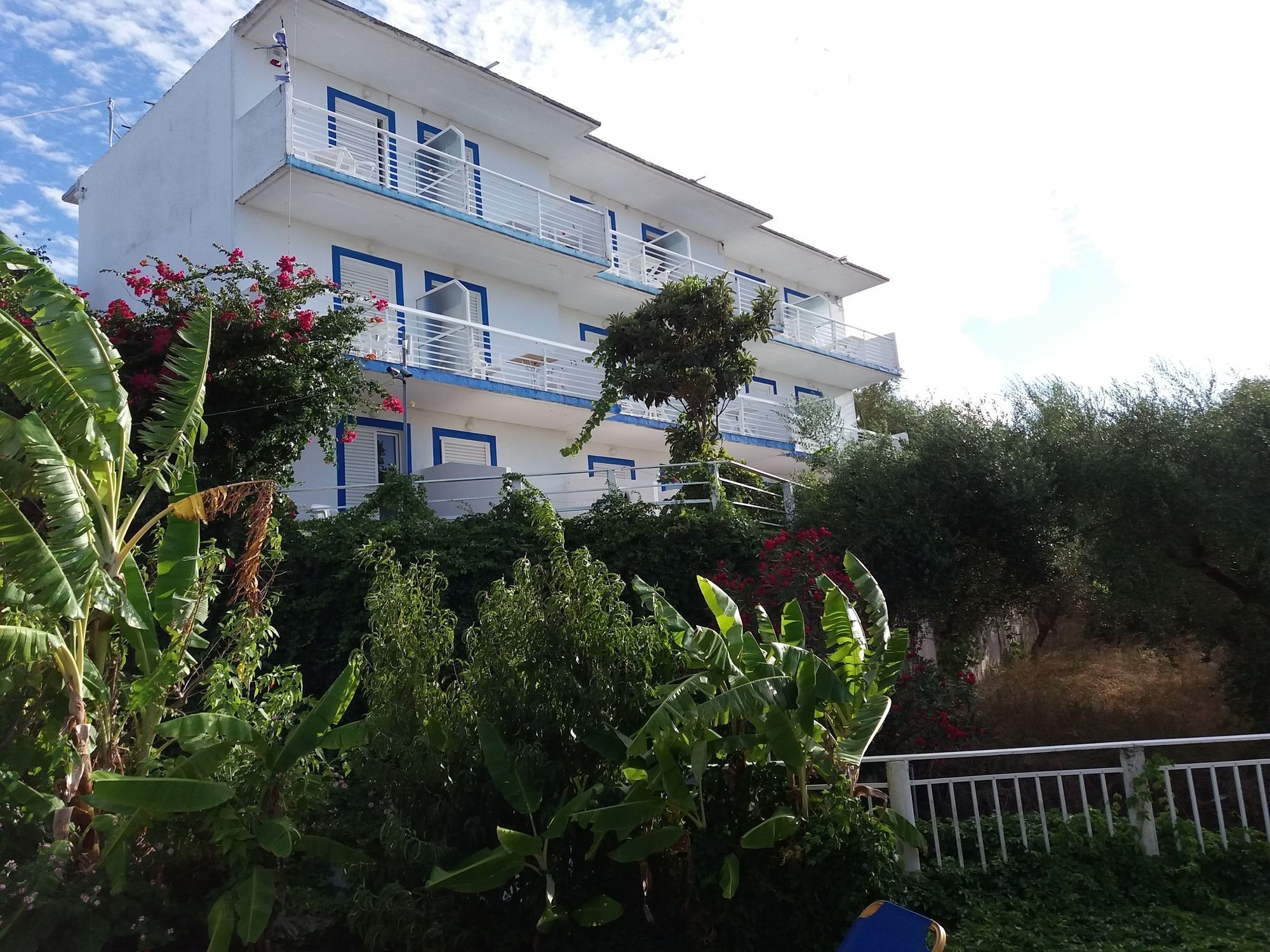 Yanna Studios & Apartments Tsilivi  Exterior photo